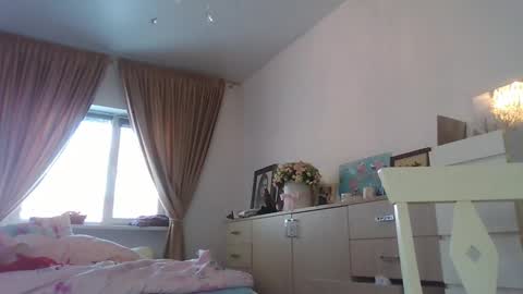 Snapshot of angelicfenix chatting on February 21, 10:05 am angelicfenix online show from February 21, 10:05 am