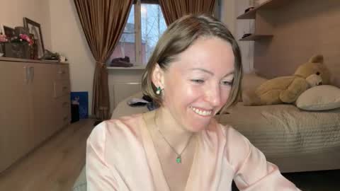 Snapshot of angelicfenix chatting on February 28, 2:51 pm angelicfenix online show from February 28, 2:51 pm