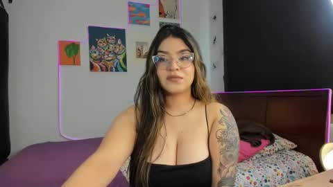 Snapshot of angelina_71 chatting on October 28, 3:58 pm Angelina online show from October 28, 3:58 pm