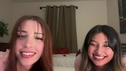 angelina_hall online show from October 14, 4:35 am