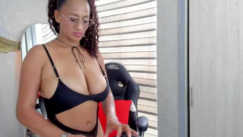 Angelina online show from April 9, 6:13 pm