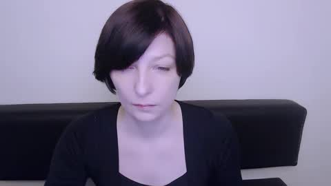 Snapshot of angelinalov_ chatting on January 17, 11:17 am Angelina online show from January 17, 11:17 am