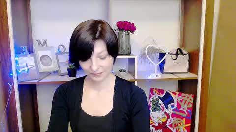 Snapshot of angelinalov_ chatting on January 20, 11:13 am Angelina online show from January 20, 11:13 am