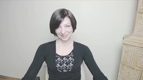 Snapshot of angelinalov_ chatting on March 4, 7:41 am Angelina online show from March 4, 7:41 am