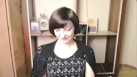Snapshot of angelinalov_ chatting on May 1, 8:30 am Angelina online show from May 1, 8:30 am