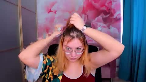 AngelinaLow online show from February 10, 12:53 pm