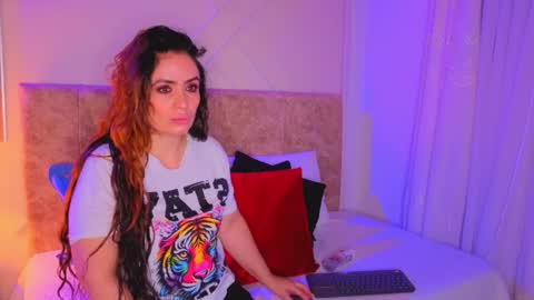 angelinarouse_ online show from April 15, 3:13 am