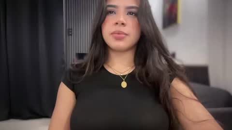 Snapshot of angelinav7 chatting on June 28, 1:22 am Angelina Weiss online show from June 28, 1:22 am