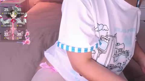 Snapshot of angeline__cute chatting on February 12, 12:11 pm angeline online show from February 12, 12:11 pm