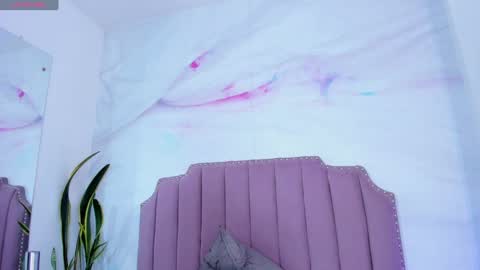 Angeline online show from January 21, 11:24 pm