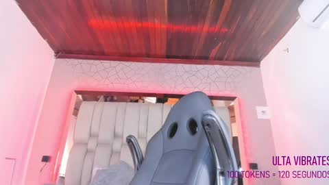 Snapshot of angelineheet chatting on December 19, 10:02 am Angeline Heet online show from December 19, 10:02 am