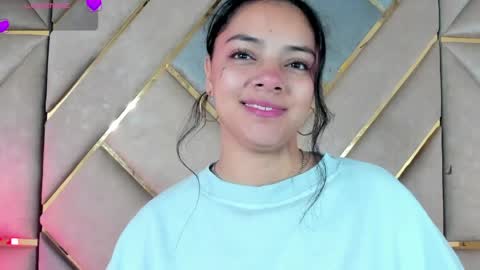 Snapshot of angelitafrodita chatting on April 7, 9:32 am A F R O D I T A online show from April 7, 9:32 am