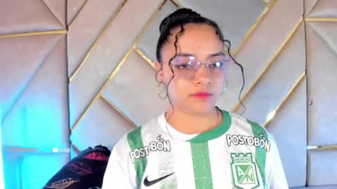 Snapshot of angelitafrodita chatting on April 11, 9:24 am A F R O D I T A online show from April 11, 9:24 am
