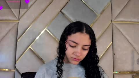 Snapshot of angelitafrodita chatting on April 16, 9:21 am A F R O D I T A online show from April 16, 9:21 am