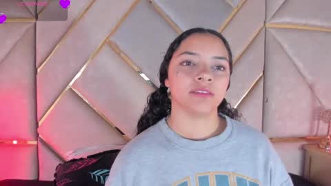 Snapshot of angelitafrodita chatting on April 25, 9:23 am A F R O D I T A online show from April 25, 9:23 am