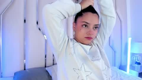 Snapshot of angelitafrodita chatting on June 3, 9:45 am A F R O D I T A online show from June 3, 9:45 am