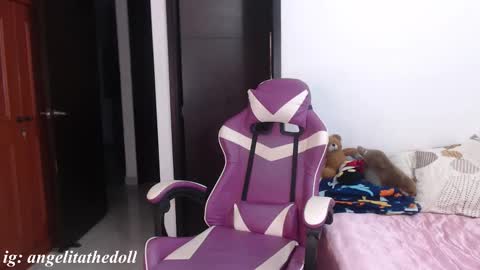 Snapshot of angelitayourdoll chatting on September 19, 4:25 am angelita independent model online show from September 19, 4:25 am