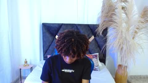 Angel online show from February 5, 8:35 pm