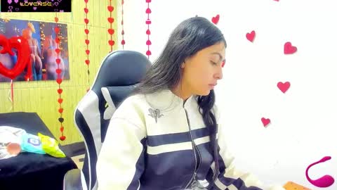 Snapshot of angell_cooper8 chatting on March 3, 12:00 pm Angell cooper8 online show from March 3, 12:00 pm