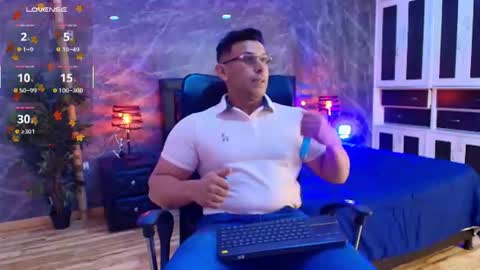 angell_rodriguez online show from June 20, 3:09 am