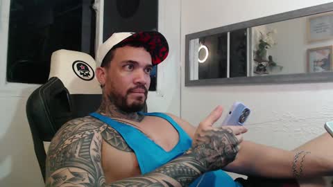 angellatino0 online show from December 5, 7:05 am