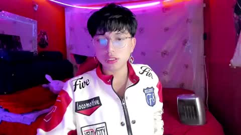 Snapshot of angellonfire chatting on September 23, 8:17 am Angel  online show from September 23, 8:17 am