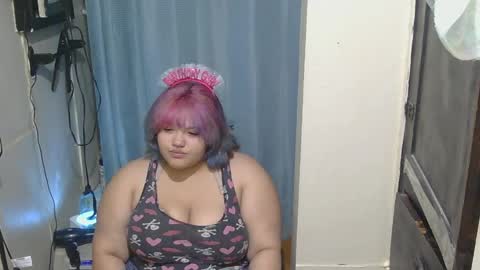 Snapshot of angellooxx chatting on May 8, 3:56 am angellooxx online show from May 8, 3:56 am
