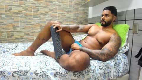 angelo_evans33 online show from March 4, 2:17 am