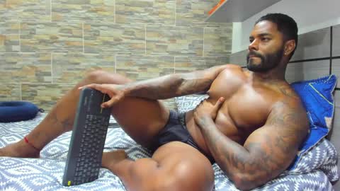 Snapshot of angelo_evans33 chatting on April 24, 10:45 pm angelo_evans33 online show from April 24, 10:45 pm