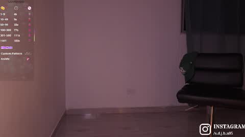 Snapshot of angelocute_ chatting on June 20, 3:53 am Angelo I work from home this is my room online show from June 20, 3:53 am