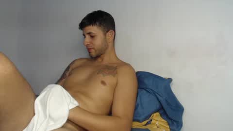 Snapshot of angelof_fire chatting on February 13, 7:21 pm Angel online show from February 13, 7:21 pm