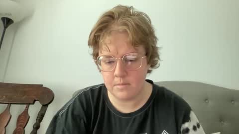 Snapshot of angeloflight273360 chatting on May 13, 7:11 pm Angel of Light online show from May 13, 7:11 pm