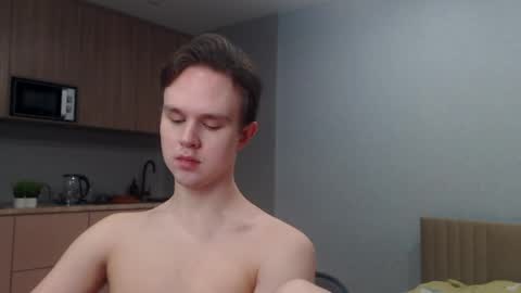 Angel online show from April 25, 11:02 am