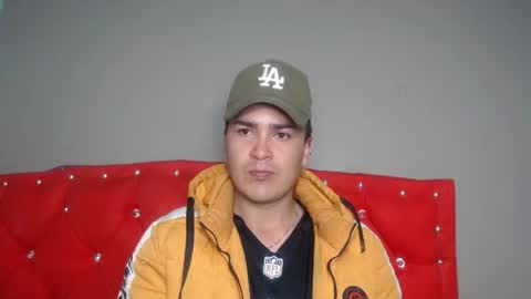 Snapshot of angels_0001 chatting on July 31, 7:52 am angels_0001 online show from July 31, 7:52 am