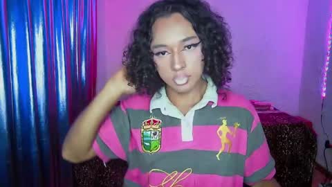 Snapshot of angelsdustxxx chatting on April 28, 3:11 am online show from April 28, 3:11 am
