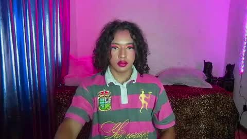 Snapshot of angelsdustxxx chatting on May 6, 6:41 am online show from May 6, 6:41 am