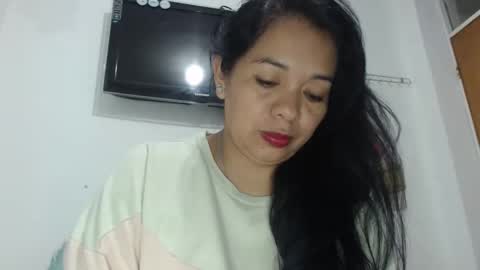 rebeca online show from February 1, 11:47 pm