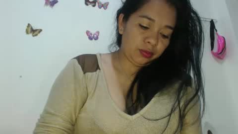 rebeca online show from April 18, 12:47 am