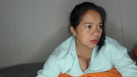 rebeca online show from June 3, 8:03 pm