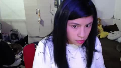 Snapshot of angelswhithe chatting on October 20, 6:52 pm angels online show from October 20, 6:52 pm