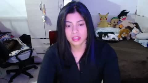 Snapshot of angelswhithe chatting on October 31, 8:54 pm angels online show from October 31, 8:54 pm