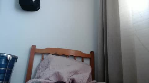 Snapshot of angeluxxxifer chatting on September 13, 3:23 pm angeluxxxifer online show from September 13, 3:23 pm