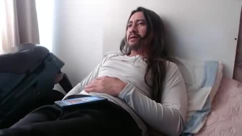 Snapshot of angeluxxxifer chatting on February 16, 3:19 pm angeluxxxifer online show from February 16, 3:19 pm