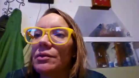 Snapshot of angelvanderpool71 chatting on December 30, 7:42 pm angelvanderpool71 online show from December 30, 7:42 pm