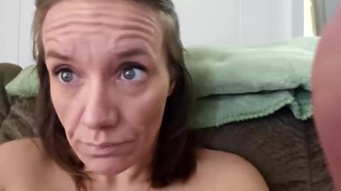 Snapshot of angelvanderpool71 chatting on January 21, 5:20 pm angelvanderpool71 online show from January 21, 5:20 pm