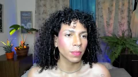 angelwhitte online show from February 2, 11:25 pm