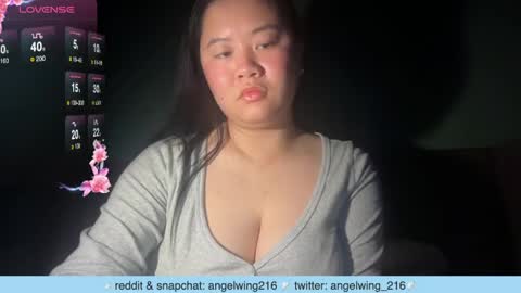 Snapshot of angelwing216 chatting on April 23, 4:03 am angelwing216 online show from April 23, 4:03 am