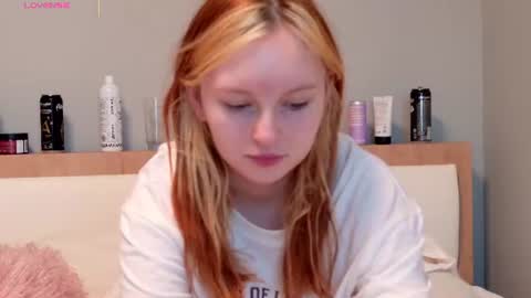 Snapshot of angelwise chatting on August 7, 3:08 am angelwise online show from August 7, 3:08 am
