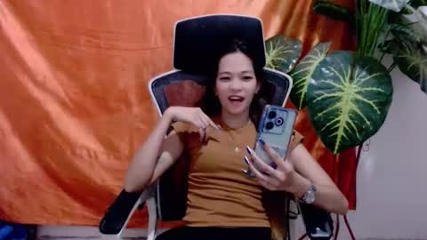 Snapshot of angelyn_slim chatting on June 4, 12:16 am angelyn_slim online show from June 4, 12:16 am