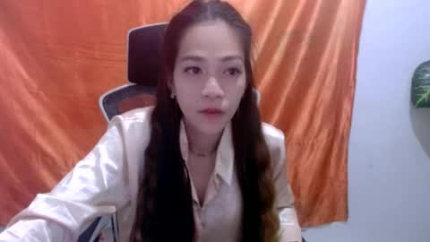 Snapshot of angelyn_slim chatting on July 8, 2:49 am angelyn_slim online show from July 8, 2:49 am